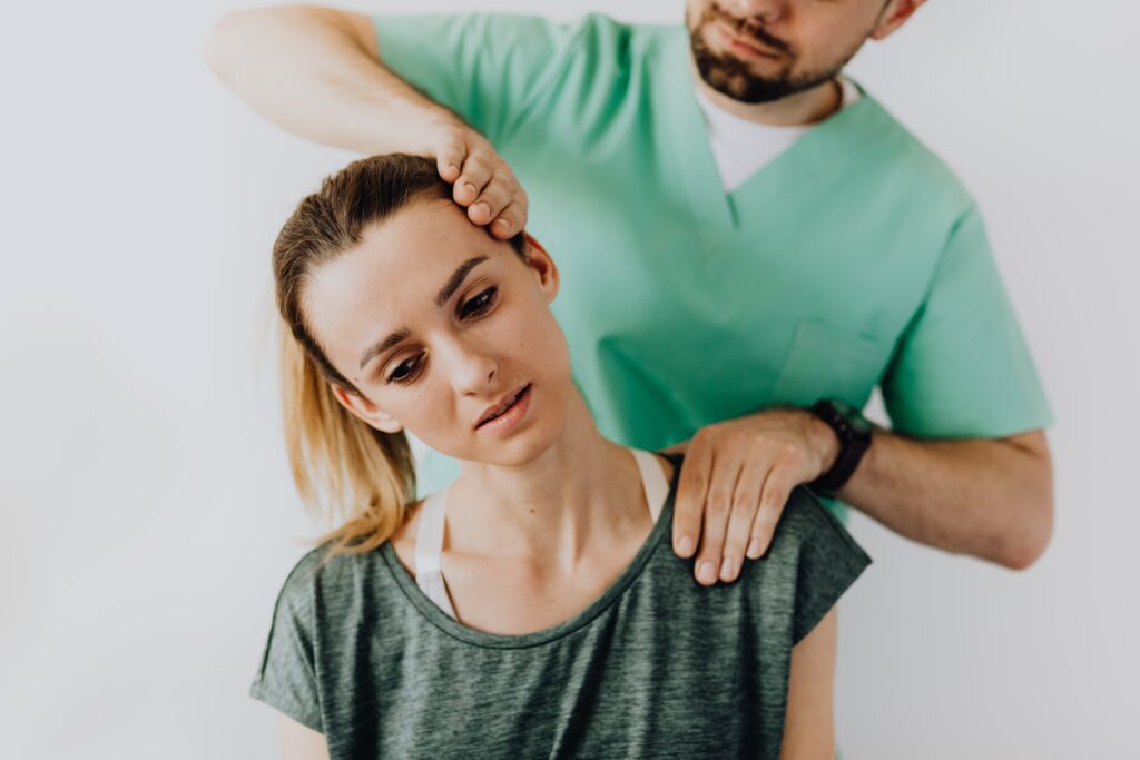 Adam Kuk - osteopata Ból szyi fizjoterapia